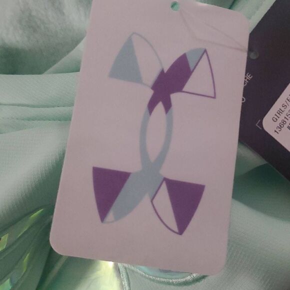 NWT GIRLS UNDERARMOUR HOODIE - Picture 3 of 5